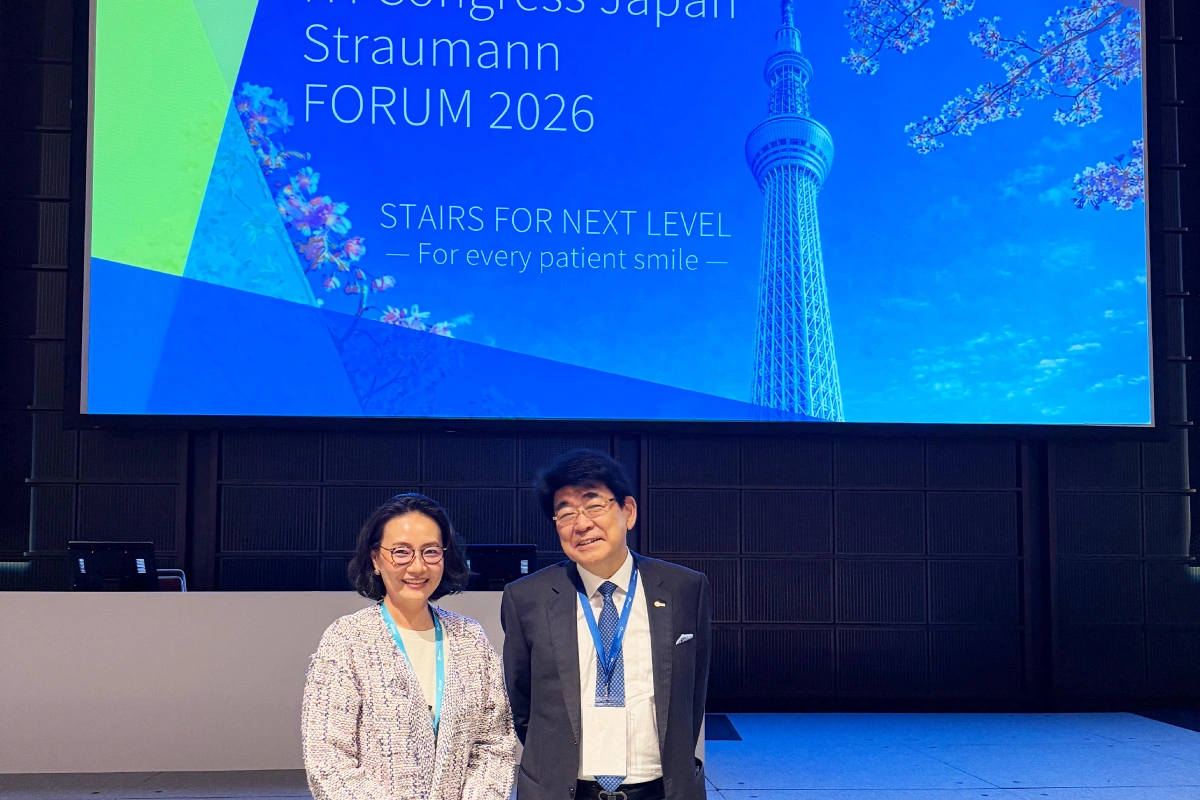 ITI Congress Japan / Straumann FORUM 2026の会場にて。顧問歯科医師・嶋田 淳と顧問指導医・永山 幸。